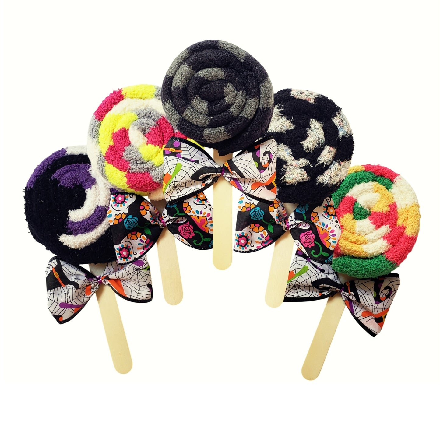 Halloween Fuzzy Socks Lollipops – Cozy Halloween Party Gift Favors for Adults & Teens, Non-Candy Halloween Treat
