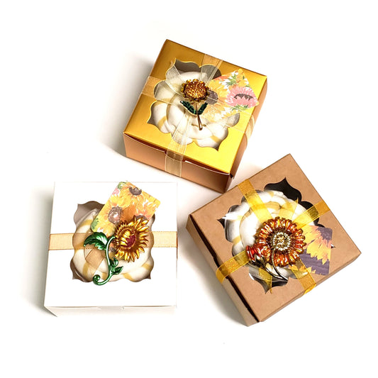 Sunflower-themed Novelty socks mini gift box – ideal for small gifts or party favors for women and teenage girls